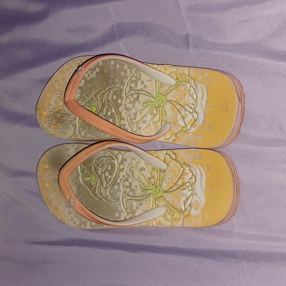 Orange/pink flip flops